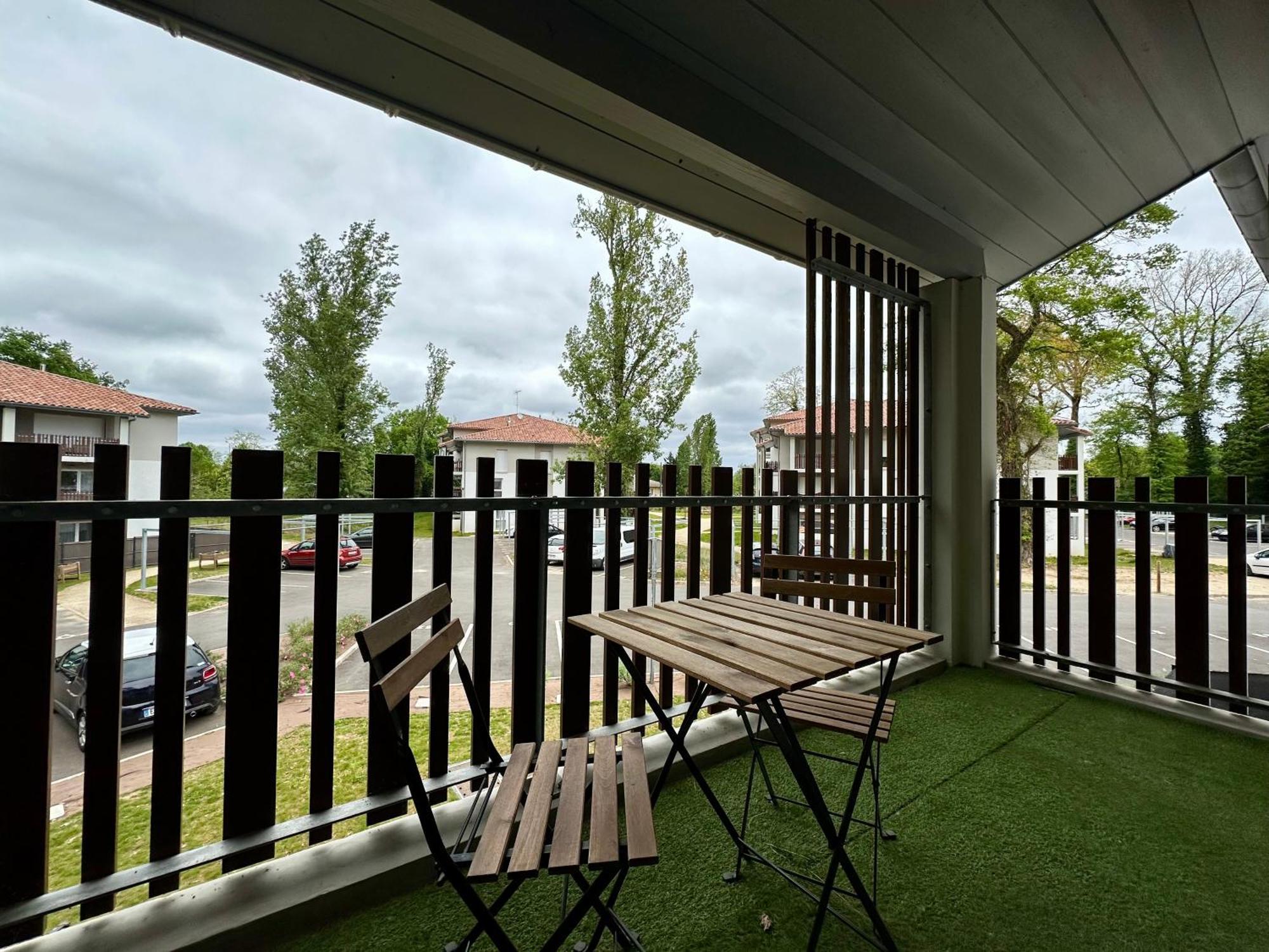 L'Emeraude - Proche Hopital - Parking - Clim - Fibre - Terrasse Mont-de-Marsan Extérieur photo